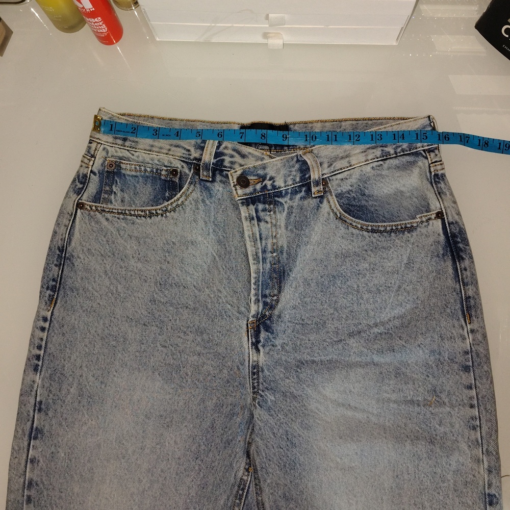 Fashion Nova Tall Crossover Straight Leg Jeans size 9  /  30x35 - Picture 5 of 16